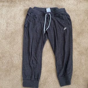 Nike Capri Joggers